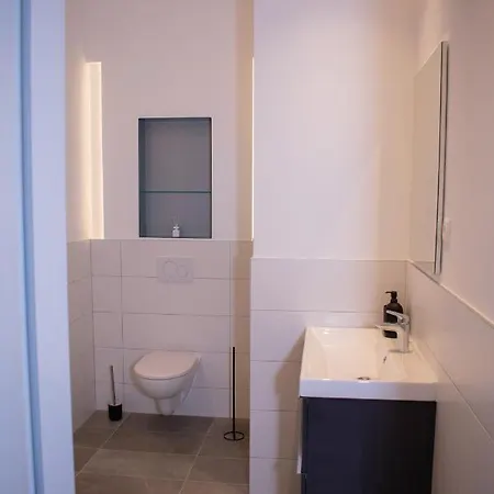 Appartamento Luxury Cozy 2 Bdr Downtown Apt.5 *