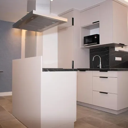 Luxury Cozy 2 Bdr Downtown Apt.5 Appartamento *