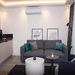 Apartment Luxury Cozy 2 Bdr Downtown Apt.5 Budapest