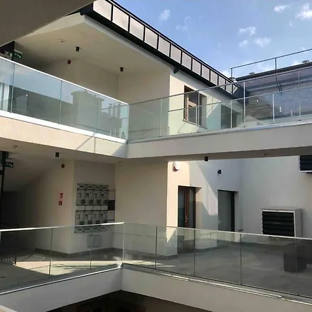 Luxury Cozy 2 Bdr Downtown Apt.5 شقة